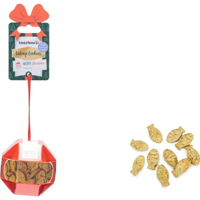 Beeztees Kerstbal Catnip Cookies met Kip en Tonijn kattensnacks 30 gram