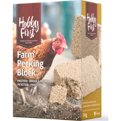 16x HobbyFirst Farm Pecking Block 1 kg