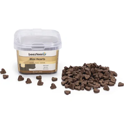 Beeztees Mini Hearts Lam kattensnacks 140 gram